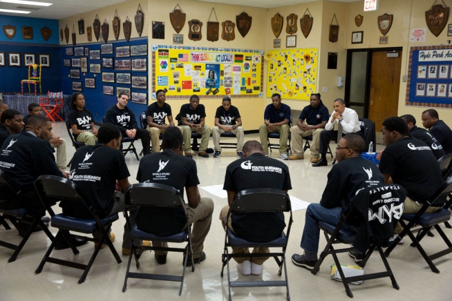 Obama meets with BAM students